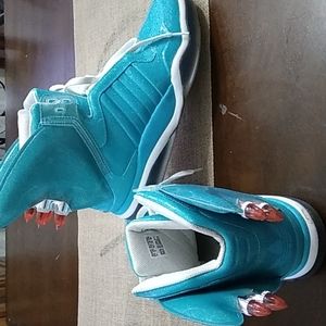 Adidas Jeremy Scott size 9.5 men's